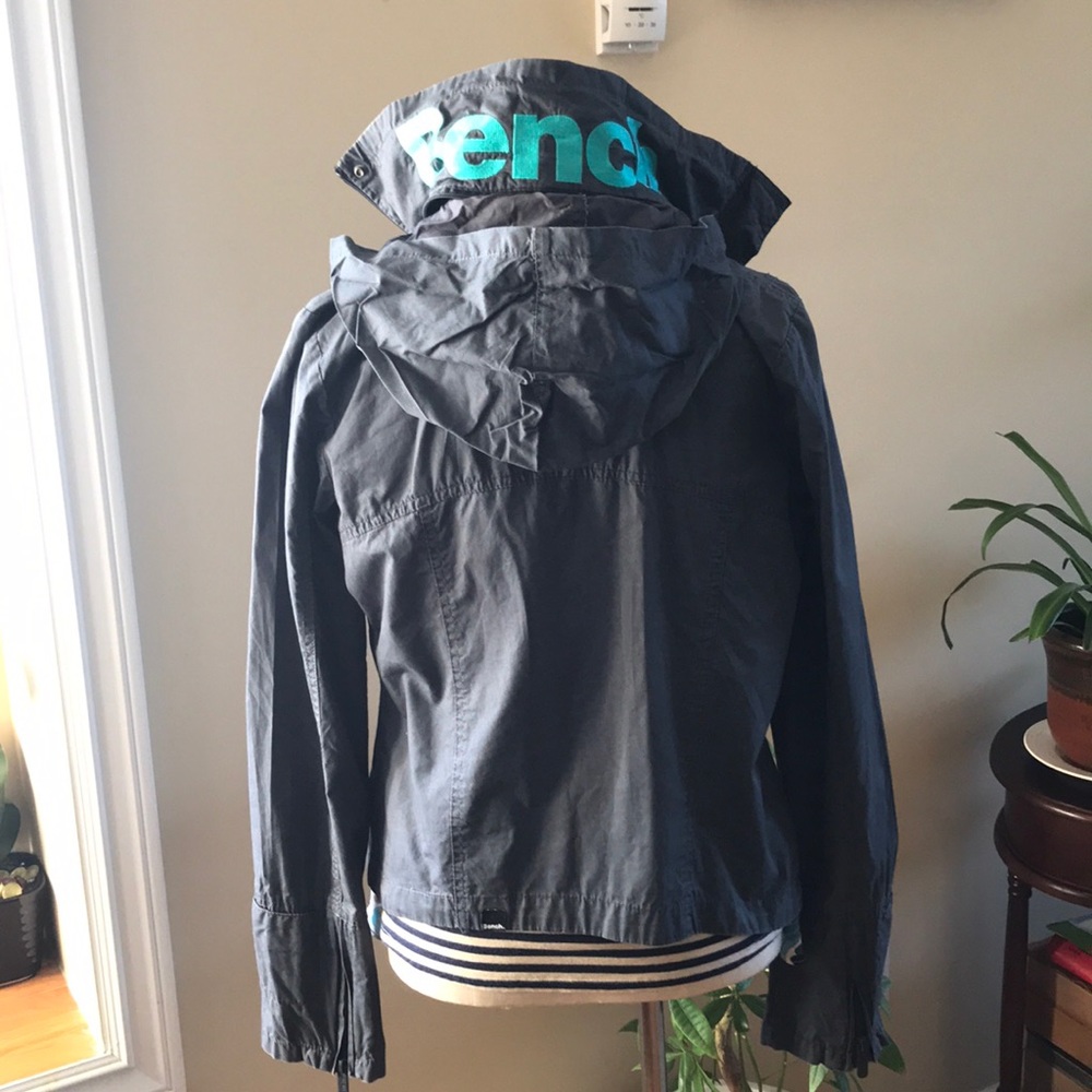 Bench Jacket - Picture 7 of 7